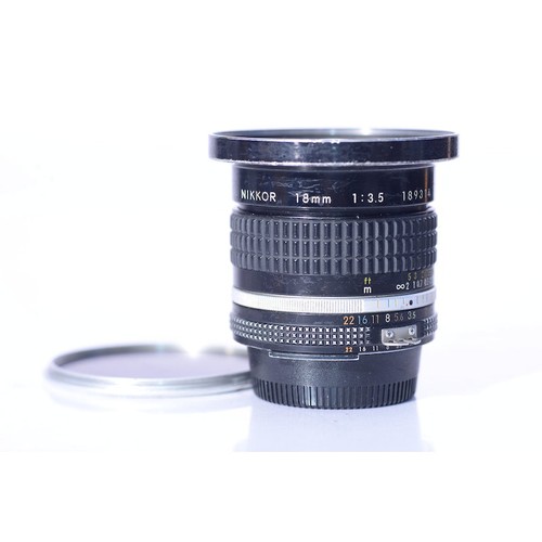 Nikon nikkor 1 - ai/s, 18