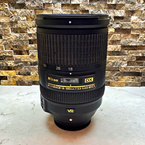 Nikon nikkor 18 - nikkor, 18-300